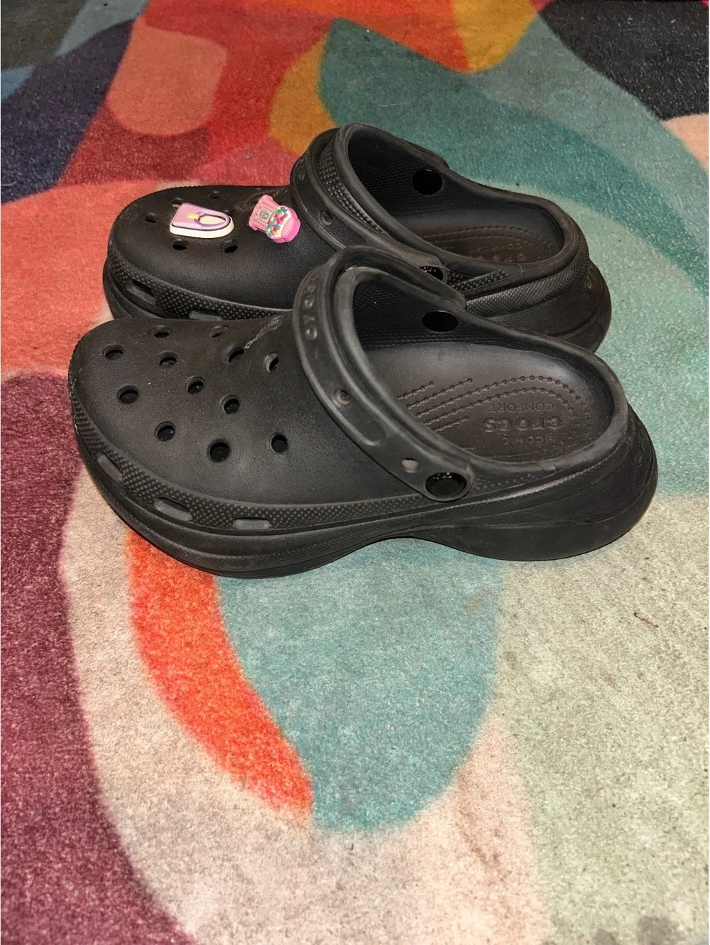 Men's Black Crocs Classic Clogs with Charms Size 10